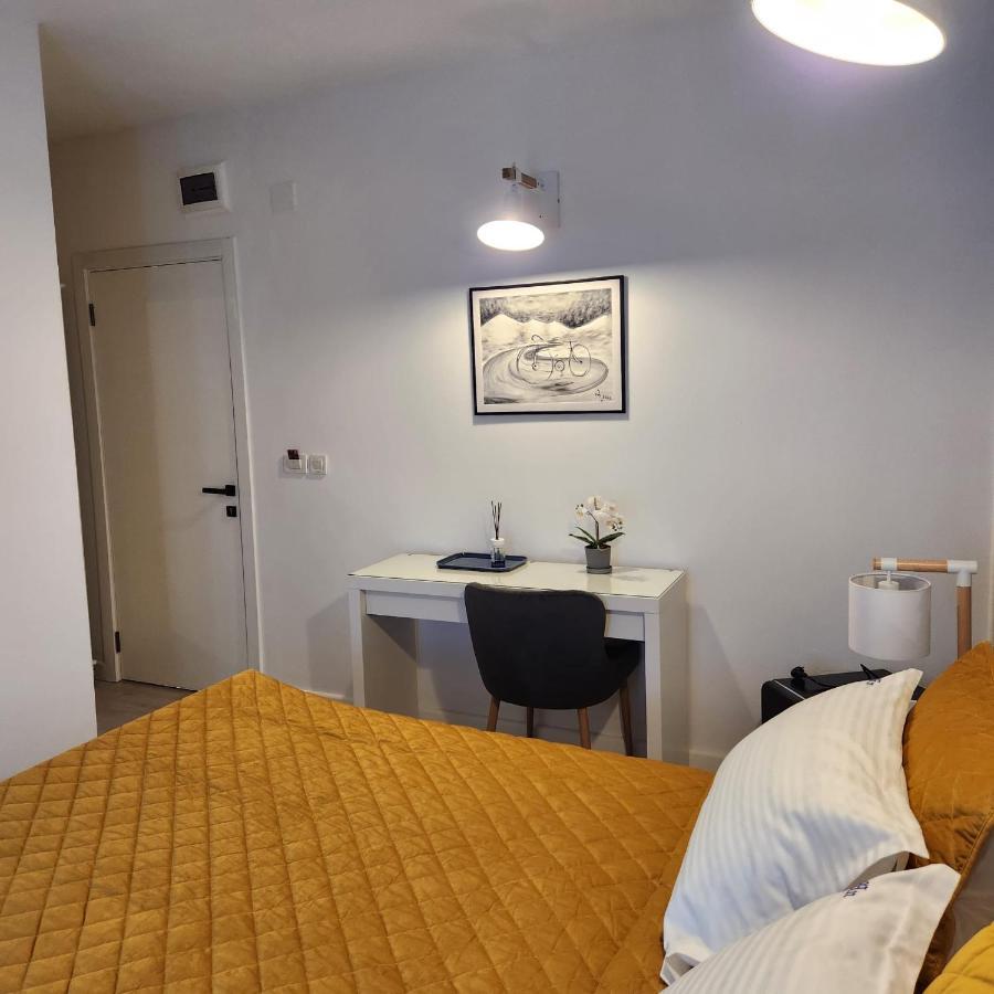 My Room Accommodation Curtea de Argeş Exterior foto